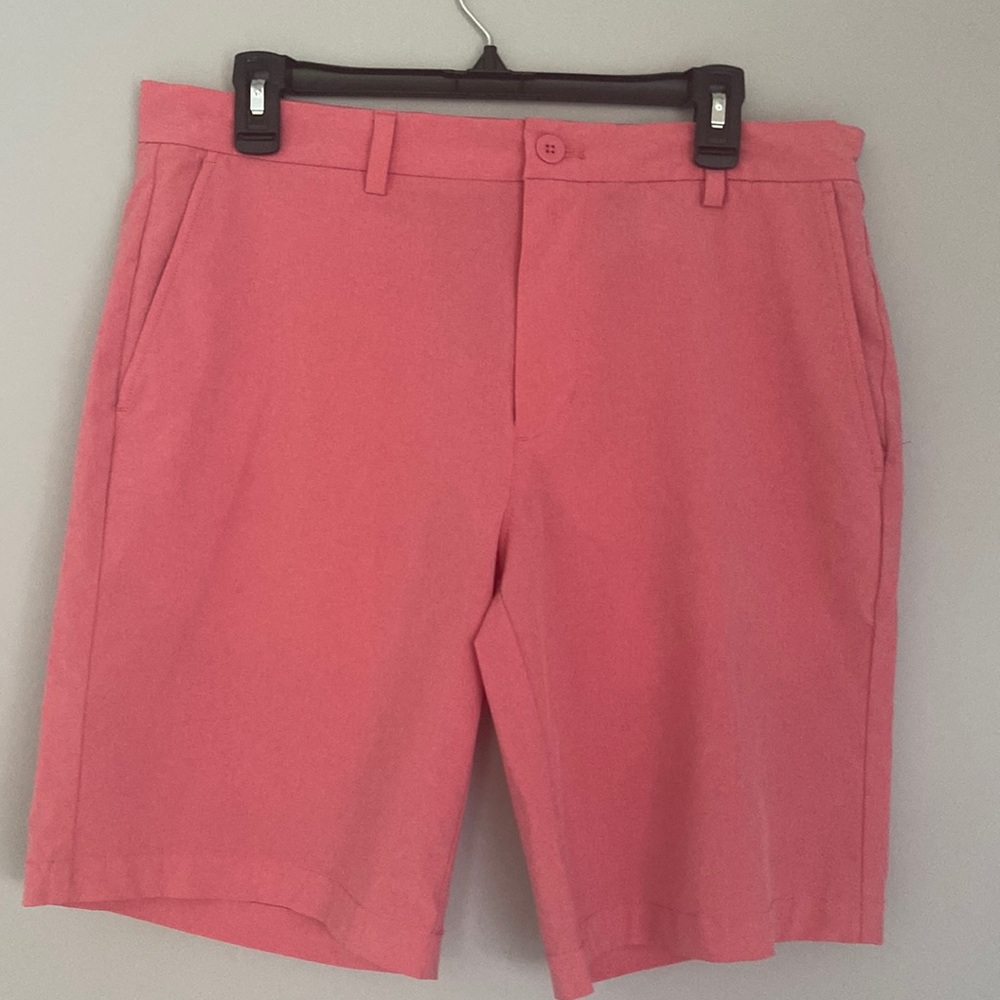 Vineyard vine mens shorts